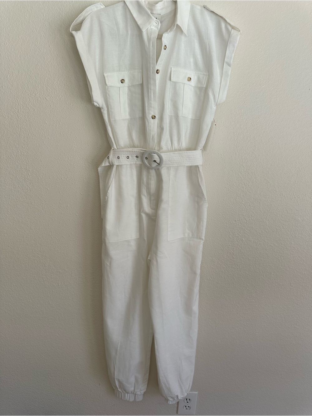 NWT Aura Jumpsuit White Button-Front Utility Jumpsuit w/Belt Pockets Size 8